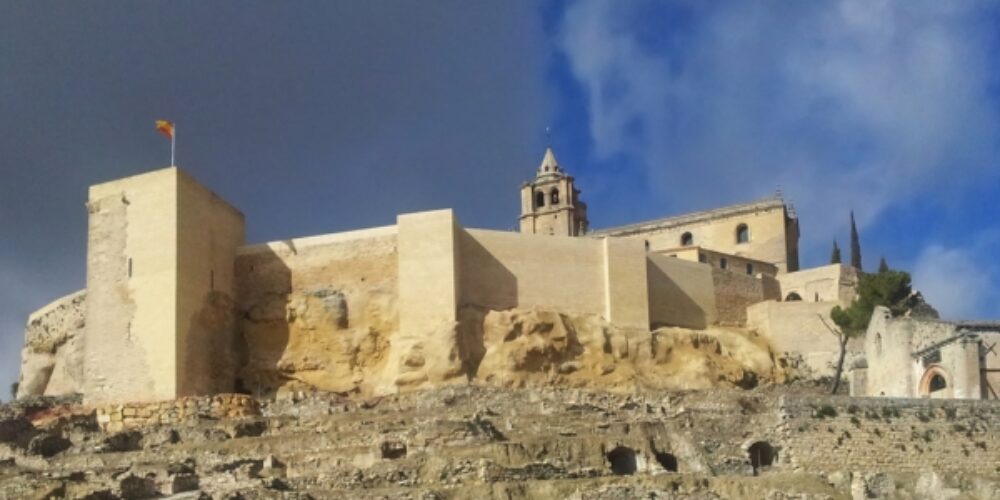 La ministra de Fomento inaugurará la rehabilitación de las murallas de la Mota