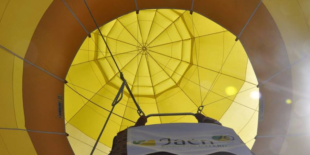 Alcalá la Real en Globo, reserva gratis con tu estancia en el Hotel Torrepalma.