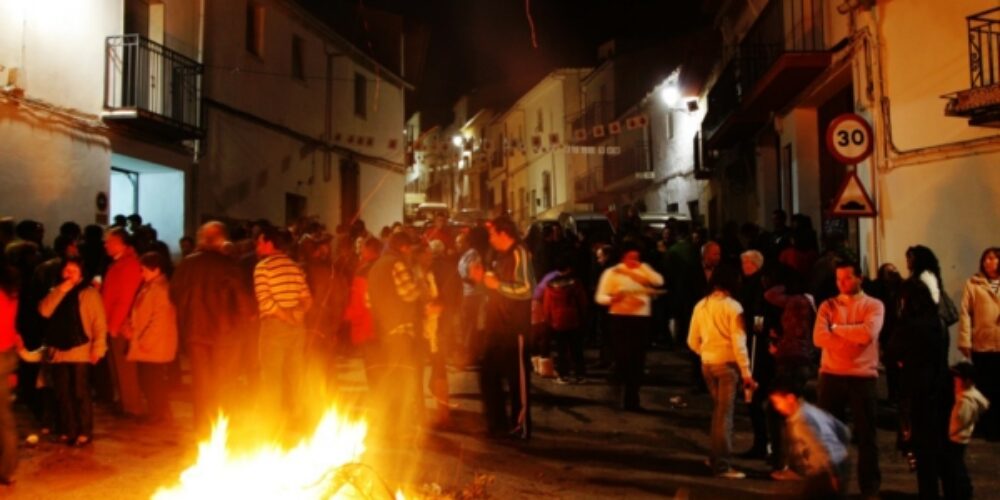 Esta noche lumbres y tambores celebrarán la víspera de San José