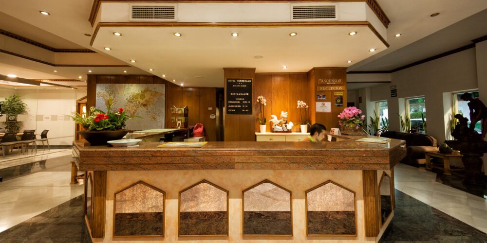 Conociendo a Bea, staff Hotel Torrepalma
